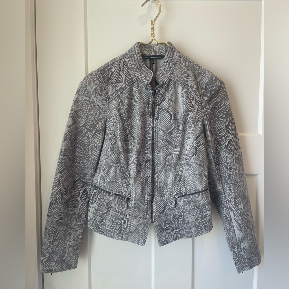 White House Black Market Snakeskin Moto Jacket Gray Zip Front 4P Petite - Picture 2 of 12